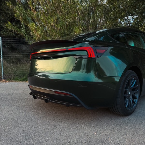 DynoTec Tesla Model 3 Difuzor de carbon ElementX® pentru Highland 2024+