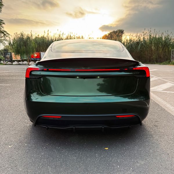 Tesla Model 3 Faruri spate de schimb cu bară cu LED-uri pentru Highland 2024+