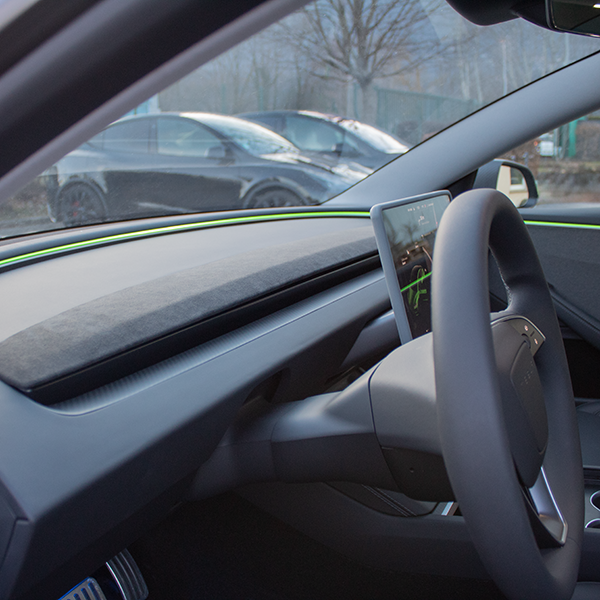 Tesla Model 3 Origineel Alcantara® dashboard inzetstuk voor 2024+ highland