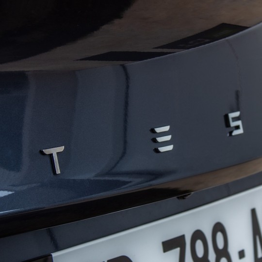 Logo coffre type roadster "T Ξ S L A" - Tesla Model S, X, 3 et Y