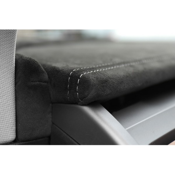 Tesla Model 3 Instrumentpanel i ekte Alcantara®-stoff for og Model Y