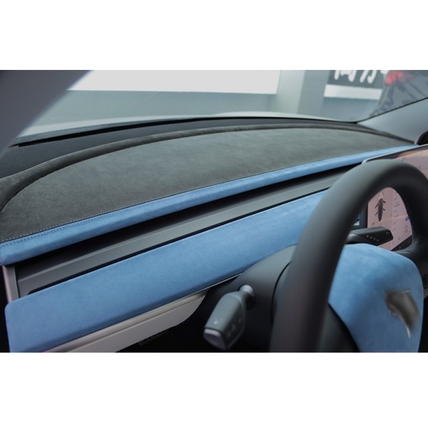 Tesla Model 3 Instrumentpanel i ekte Alcantara®-stoff for og Model Y