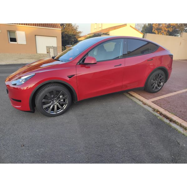 Winterpaket für Tesla Model Y - PL06-Felgen und Hankook-Reifen (TÜV-Zertifikat)