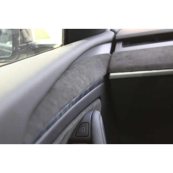 Insert de porte en Alcantara® véritable pour Tesla Model 3 et Model Y 2021