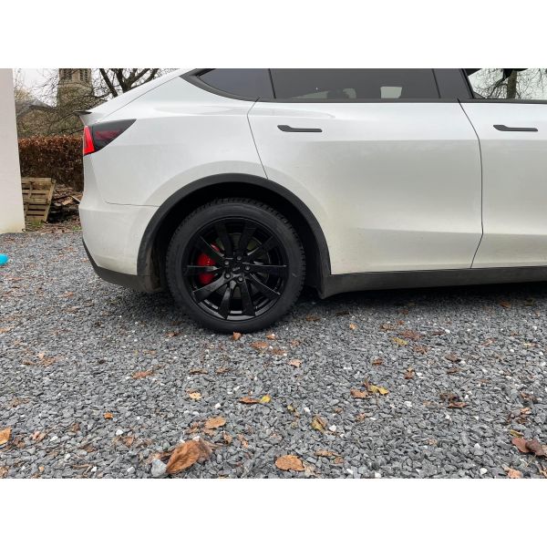 Pack Hiver pour Tesla Model Y - Jantes PL06 et Pneus Pirelli Winter Sottozero 3 Tesla (certificat TUV)