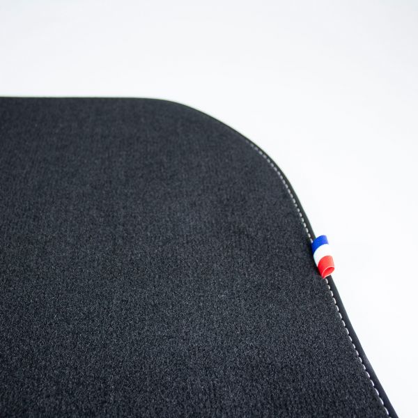 Tapis de sol Tesla Model 3 - Intérieur moquette ou tout temps PVC