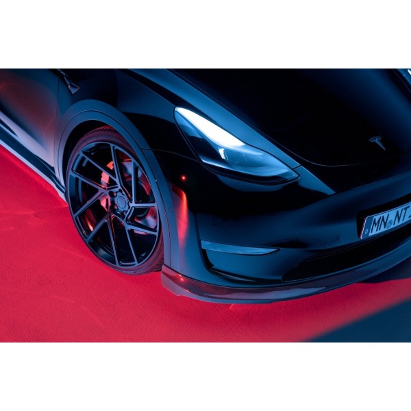 Tesla Novitec® karbónový predný spojler/lampa pre Model Y