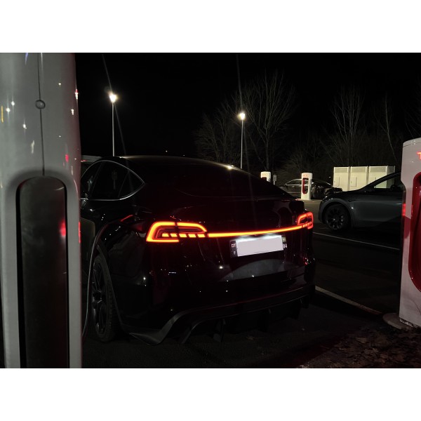 Tesla Model 3 Erstatningsbaklykter med LED-bjelke for og Model Y