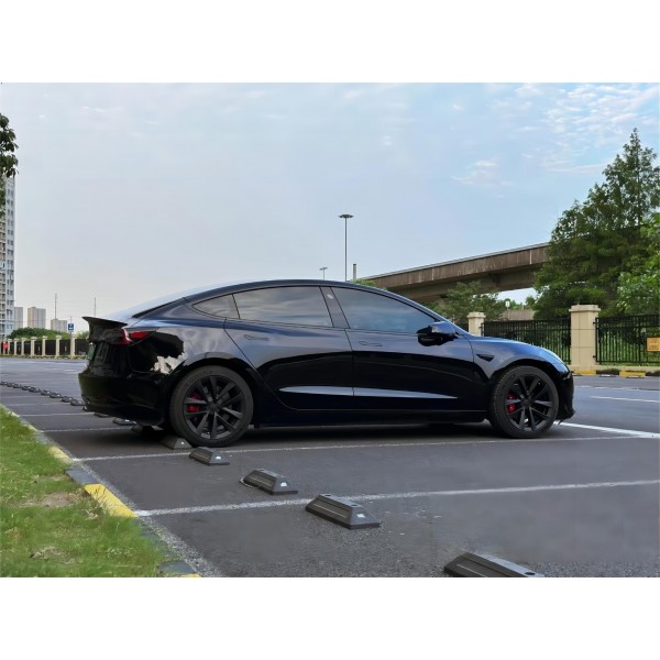 Tesla Set de 4 ornamente pentru roți de 18 inch Arachnid Plaid pentru Model 3