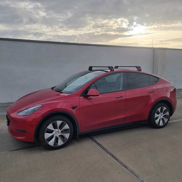 Tesla Hliníkové strešné tyče pre Model Y