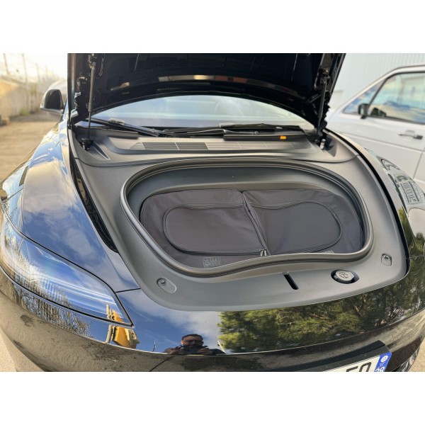 2024 Tesla Model 3 Scatola portaoggetti anteriore centrale