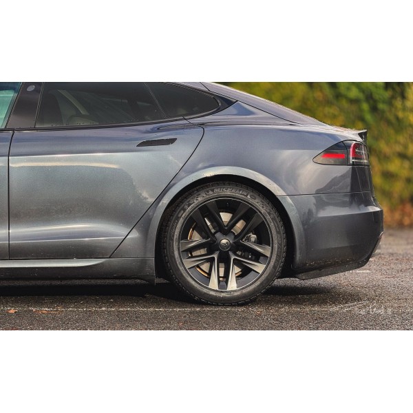 Tesla Model S Jante de iarnă complete pentru LR & Plaid - jante Arachnid cu anvelope (set de 4)