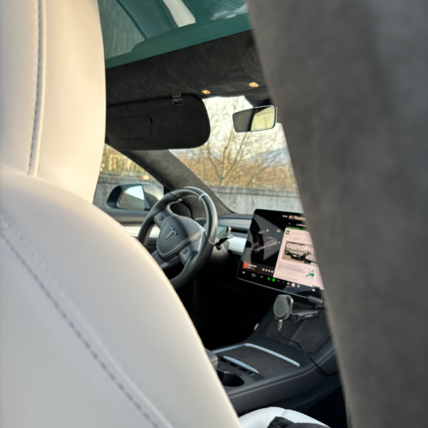 Tesla Podsufitka Alcantara® dla Model 3